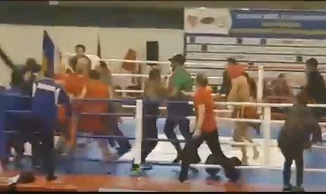 Competencia de artes marciales termina en una gran batalla campal en Ucrania (VIDEO)