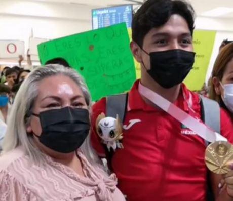 ‘Él nunca se sintió con alguna discapacidad’, dice mamá de Juan Diego García López, medallista de Tokio 2020