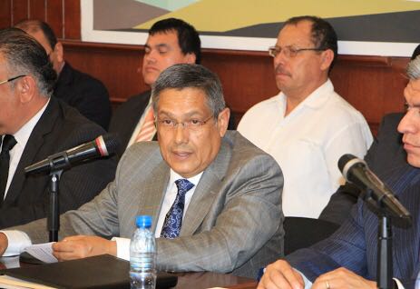 Militares detienen a policías municipales de Culiacán