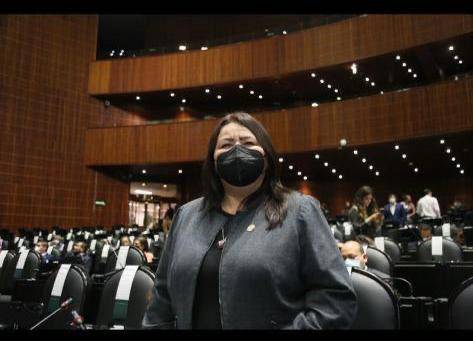 Yadira Marcos llama a trabajar por la integridad de los periodistas
