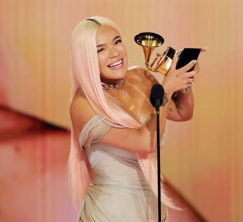 $!Logra Karol G ser la primer mujer en ganar un Grammy por Mejor Álbum de Música Urbana