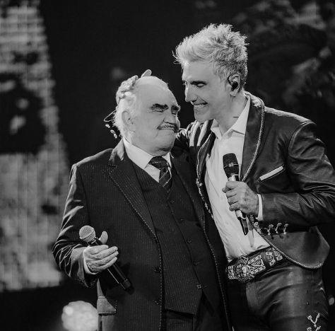 ‘Ánimo jefe’: Alejandro Fernández envía mensaje de apoyo a su padre Vicente