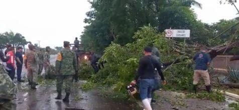 $!Sube a tres los muertos en Nayarit por el paso del huracán Roslyn; además de cuantiosos daños