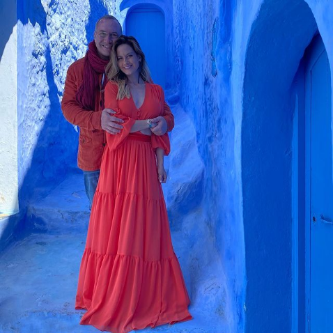 Altaír Jarabo responde a críticas por comprometerse con un hombre mucho mayor