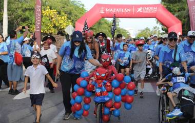 Carrera por la Parálisis Cerebral en Mazatlán cumple su meta.