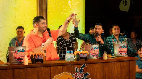 $!El disco incluye duetos con Luis Ángel “El Flaco”, entre otros.