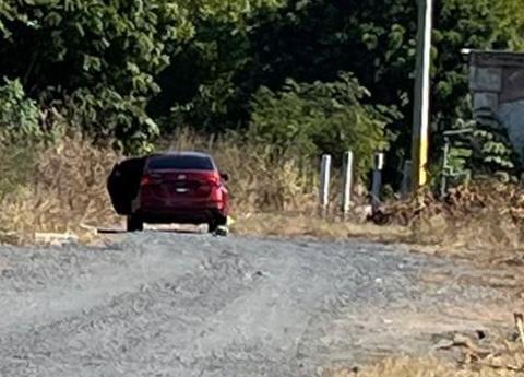 $!En Mazatlán hospitalizan grave a conductor, tras ser herido de bala en asalto