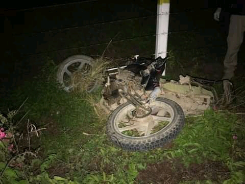 Arrolla y mata camioneta a un motociclista al sur de Mazatlán