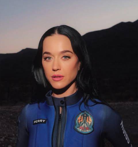Katy Perry viajará al espacio este lunes 14 de abril