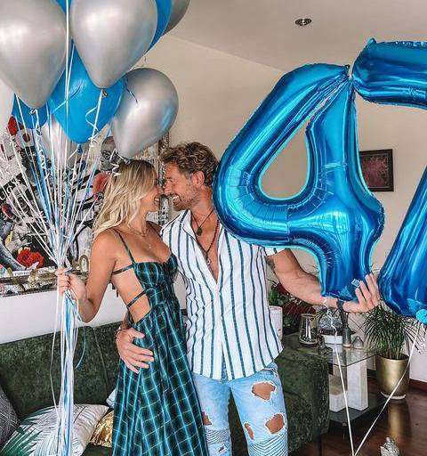 Celebra Gabriel Soto sus 47 años de vida junto a su novia e hijas
