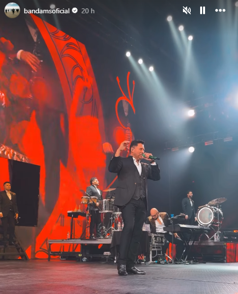 $!Oswaldo Silvas agradeció al público su asistencia.