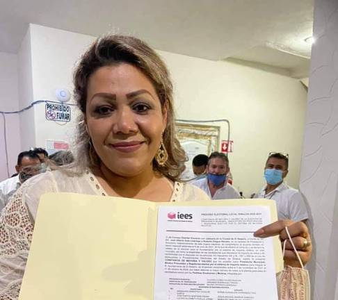 Claudia Valdez es presidenta electa de Rosario.