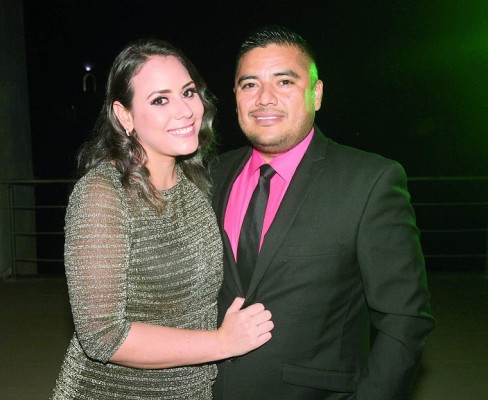 Mirna Cárdenas y Diego Lizárraga.