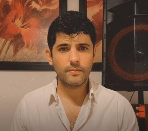 Al cantante Adrián Varela le parece una injusticia que se sugiera que no acudía a trabajar al Instituto de Cultura Culiacán y por ello fue despedido.