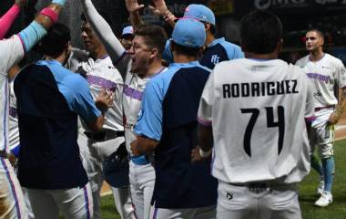 Guasave vence en extra innings a Navojoa y se consolida como líder absoluto de la LMP.