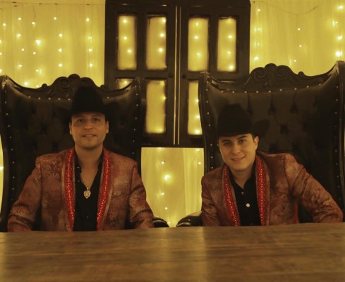 Omar Tarazón y Johnny Zazueta estrenan material Los 2 de la S