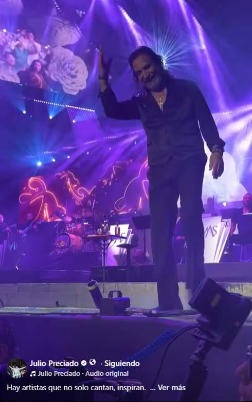 $!Marco Antonio Solís agradeció a Julio Preciado, desde el escenario, por sumarse a la interpretación del tema.