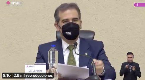 INE aprueba lineamientos para consulta de revocación de mandato; prohíbe que partidos recaben firmas