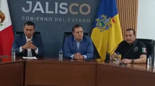 Autoridades de Jalisco confirman que en medio de la violencia registrada el domingo, 23 presos se dieron a la fuga del penal de Puerto Vallarta.