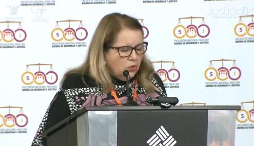 ‘No cualquiera puede ser juez’, dice Ministra Loretta; abogados recién egresados son ángeles, afirma AMLO