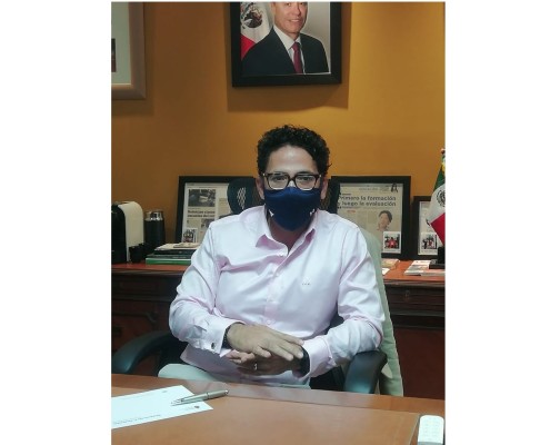 El Secretario de Educación estatal, Juan Alfonso Mejía López.