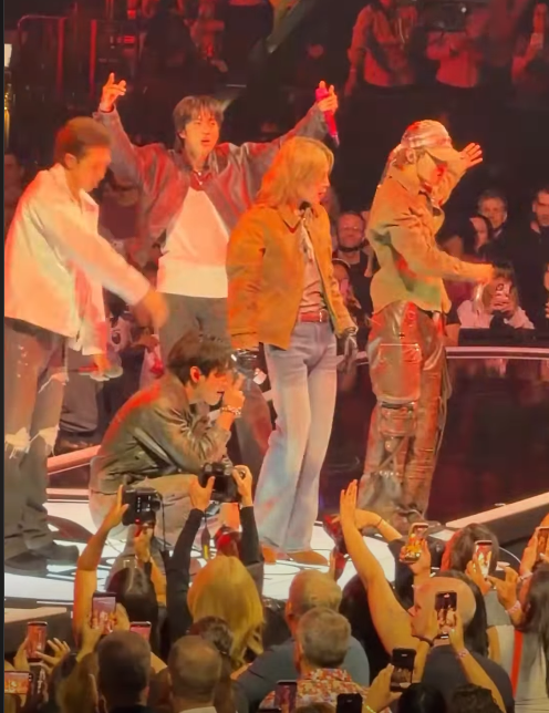 $!BTS llevó al escenario temas de su más reciente álbum, ARIRANG.