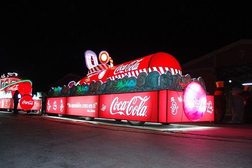 $!Desfilará Santa Clos en caravana navideña Coca Cola este jueves por el malecón de Mazatlán
