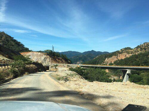 La empresa minera Vizsla Silver informó que mantiene suspendidas las operaciones en Pánuco mientras continúa investigación sobre sus trabajadores desaparecidos.