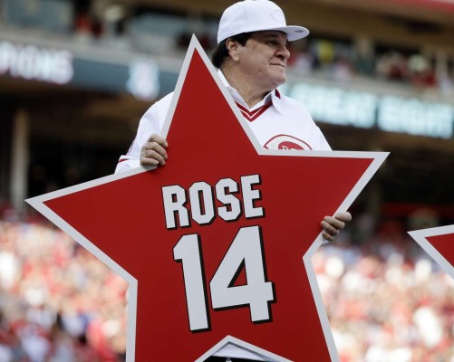 Pete Rose pide se le dé el mismo trato que a otros peloteros en semejantes condiciones.