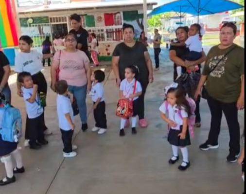 Denuncian falta de docentes en un preescolar de Culiacán