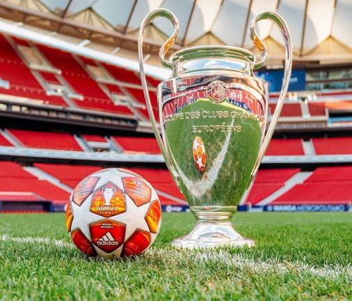 El trofeo de la Champions League está a la espera de su nuevo dueño.