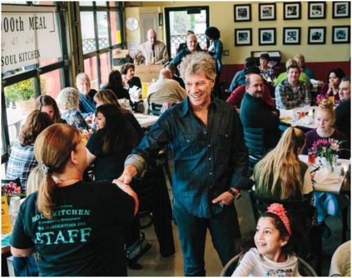 Bon Jovi da comidas gratis a empleados sin paga por cierre de gobierno