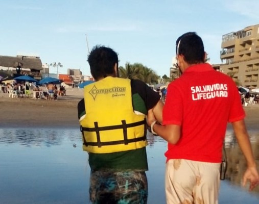 Brindaron 12 atenciones médicas durante fin de semana en zonas turísticas de Mazatlán
