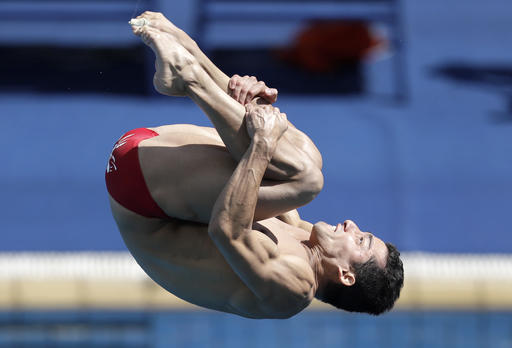 Rommel Pacheco, a la final de trampolín de 3 metros