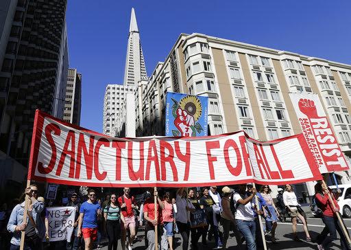 Marchan el Día del Trabajo para rechazar deportaciones