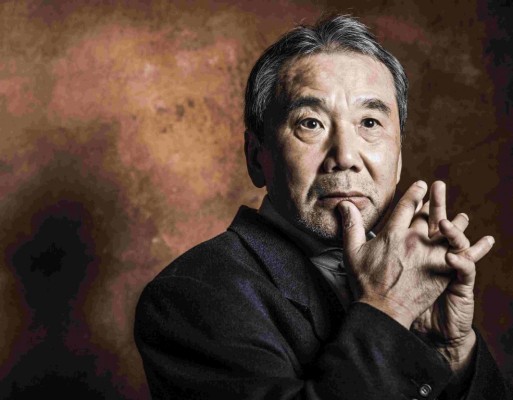 Murakami compara el escribir una novela con cocinar