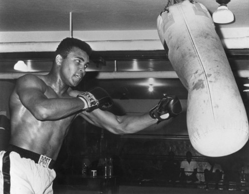 Muhammad Ali se distinguió por ser un gran boxeador y una persona muy polémica.