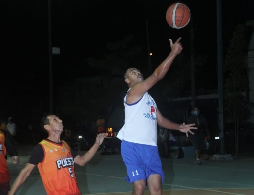 Toros ganó en los playoffs de la cancha Casa Hogar.