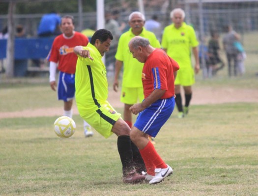 Panamá-Telmex derrota a Amigos de Miyagui.