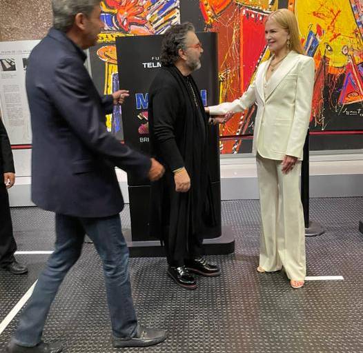 Compra Nicole Kidman quesos en un puesto de la Ciudad de México