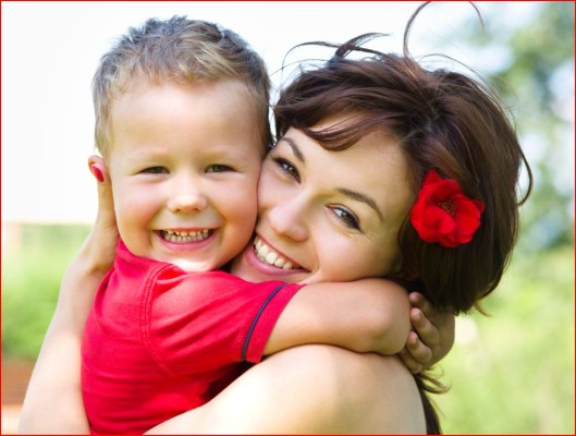 ¿Las madres quieren más a los hijos varones?