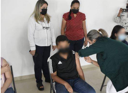 Vacunación contra el Covid-19 para adolescentes con comorbilidades es con cita, advierte Salud Sinaloa