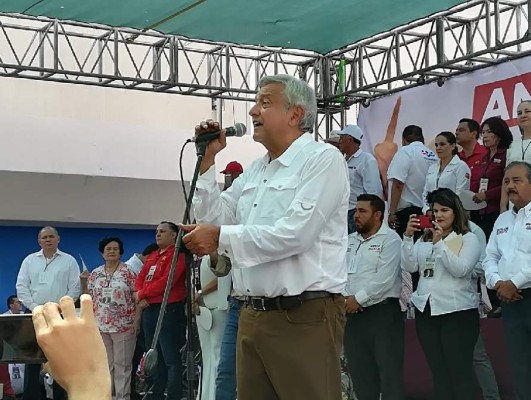Exhorta López Obrador a EPN a tomar acciones en situación de niños migrantes