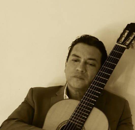 Francisco Bibriesca presentará el concierto Besos Eternos