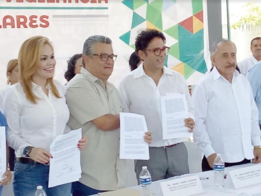 En ninguna escuela de Sinaloa se debe condicionar la entrega de documentos: SEPyC