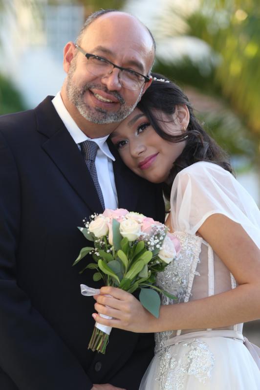 $!Ariel Noriega con su hija.