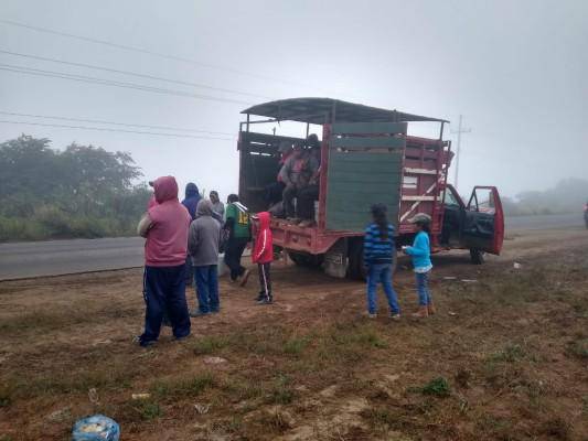 Vialidad pide a agricultores de Escuinapa no contratar transporte pirata