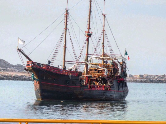 Llega a Mazatlán réplica de la carabela 'Marigalante'
