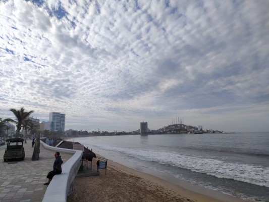 Permanece Mazatlán en color azul en el semáforo epidemiológico