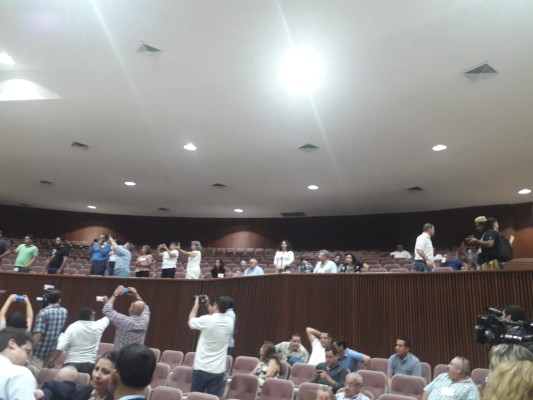 Corren veloces diputados; la meta: aprobar nueva deuda por 347 millones para Culiacán